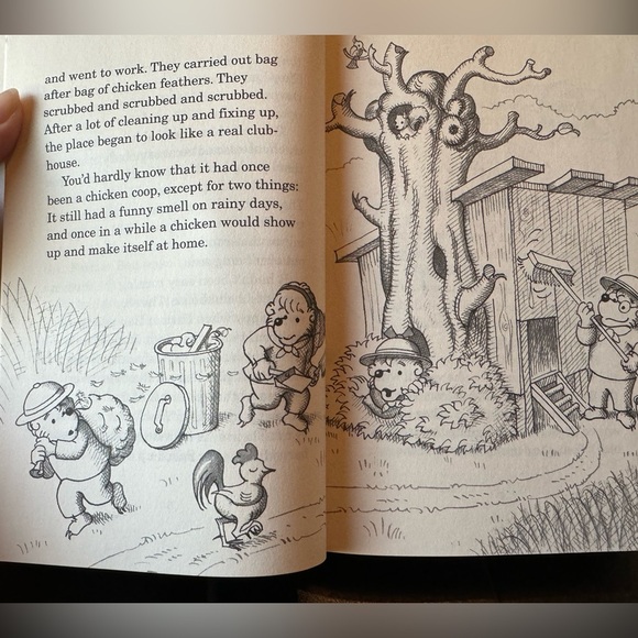 VINTAGE 2000 The Berenstain Bear Scouts Treasury Hardback Children’s Book - Picture 9 of 11